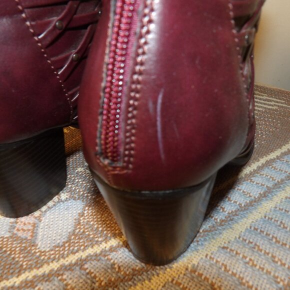 Cloudwalkers By Avenue " Houston " Vegan Faux Leather Bootie Sz 10W - Picture 5 of 9